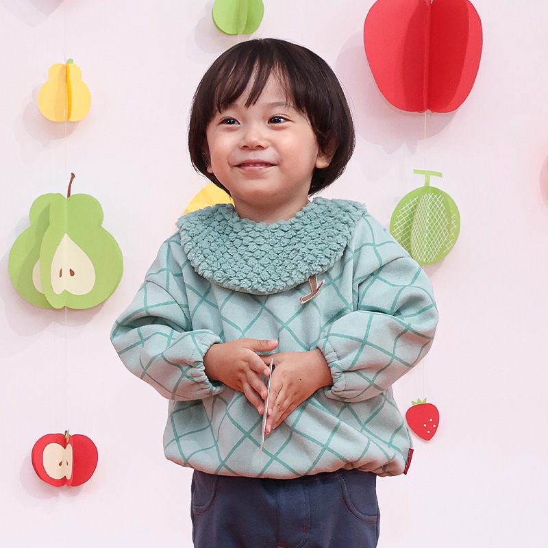 キッズ スウェットトレーナー 長袖 裏起毛 起毛あり フルーツ 襟付き 総柄 ベビー トップス 男の子 女の子【フルーツ天国】 林檎 リンゴ りんご メロン くだもの 果物 かわいい お揃い ペア カットソー 起毛トリコット フリース 暖かい 防寒 80 90 95 100 110 120 130