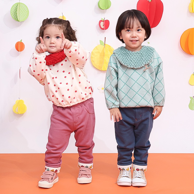 キッズ スウェットトレーナー 長袖 裏起毛 起毛あり フルーツ 襟付き 総柄 ベビー トップス 男の子 女の子【フルーツ天国】 林檎 リンゴ りんご メロン くだもの 果物 かわいい お揃い ペア カットソー 起毛トリコット フリース 暖かい 防寒 80 90 95 100 110 120 130