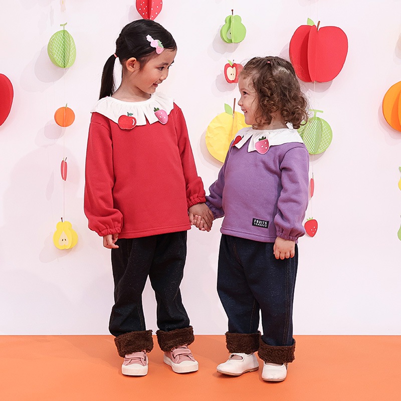キッズ スウェットトレーナー 長袖 裏起毛 起毛あり フルーツ 襟付き 総柄 ベビー トップス 女の子 ガールズ【フルーツ天国】 林檎 リンゴ りんご 苺 いちご イチゴ くだもの 果物 可愛い かわいい お揃い ペア カットソー 起毛トリコット 暖かい 80 90 95 100 110 120 130