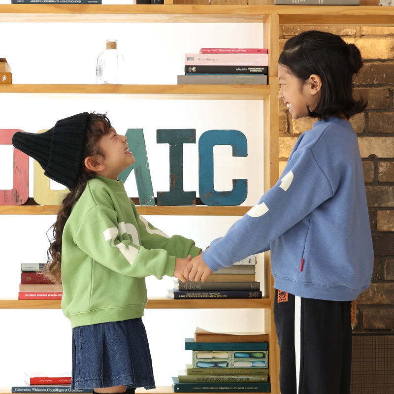 キッズ プリント トレーナー 裏起毛 起毛あり 長袖 スウェット ロゴ ビッグ 袖リブ アニマル 動物 くま パンダ 男の子 女の子 ( 80-130cm )【 ZOOMIC ズーミック 】 ベビー トップス カットソー パイル 丸首 肩ボタン キャラクター 80cm 90cm 95cm 100cm 110cm 120cm 130cm