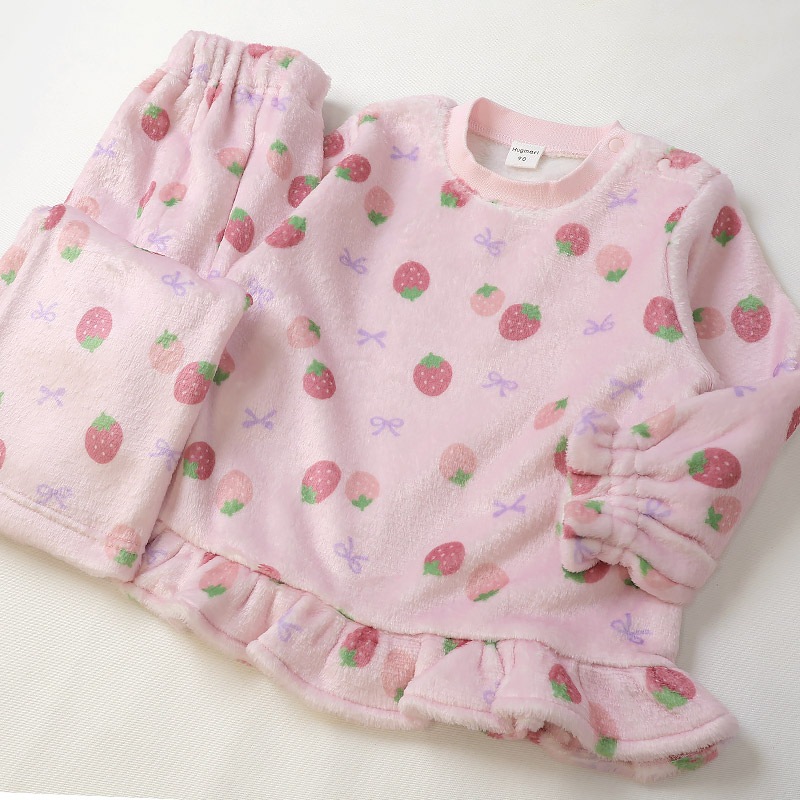 キッズ パジャマ フリル 長袖 フリース 起毛 ルームウェア 女の子 ベビー 子供用 上下セット 2点セット トップス ボトムス ガールズ セットアップ 冬用 シマエナガ 鳥 苺 イチゴ いちご 総柄 動物 アニマル 保温 あったか 暖かい 可愛い かわいい 80 90 95 100 110 120 130