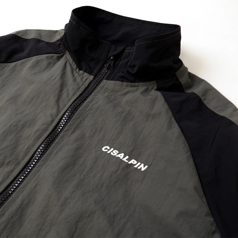 ナイロンジャケット 一重仕立て 子供服 男の子 小学生 中学生 ファッション キッズ ジュニア 長袖 ブルゾン フルジップ アウター ウインドブレーカー 女の子 プリント 切替 ストリート スケート 大人っぽい ダンス 裏地なし カーキグレー ブラック 130 140 150 160 秋服