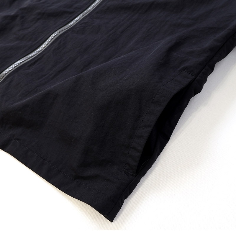 ナイロンジャケット 一重仕立て 子供服 男の子 小学生 中学生 ファッション キッズ ジュニア 長袖 ブルゾン フルジップ アウター ウインドブレーカー 女の子 プリント 切替 ストリート スケート 大人っぽい ダンス 裏地なし カーキグレー ブラック 130 140 150 160 秋服