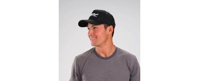 Unisex Cap Tech Curved Bill Hat オリジナルキャップ (Zoot Black)