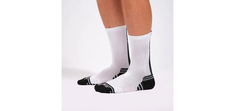 Unisex Zoot Sock 男女兼用 トライアスロン ラン/サイクルソックス -ZUA6530 White/Black