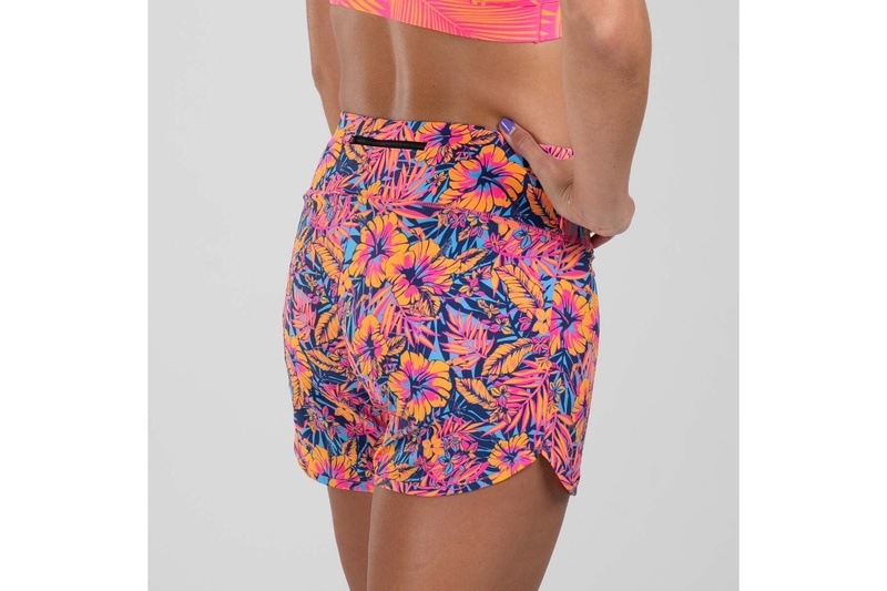 Women Club Aloha 6in Run Short ランショーツ ショートパンツ ZFR24107