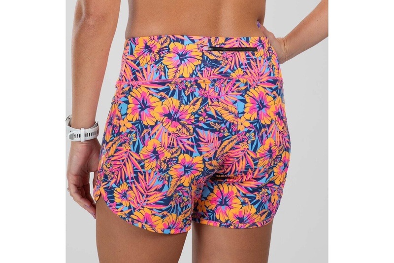 Women Club Aloha 6in Run Short ランショーツ ショートパンツ ZFR24107