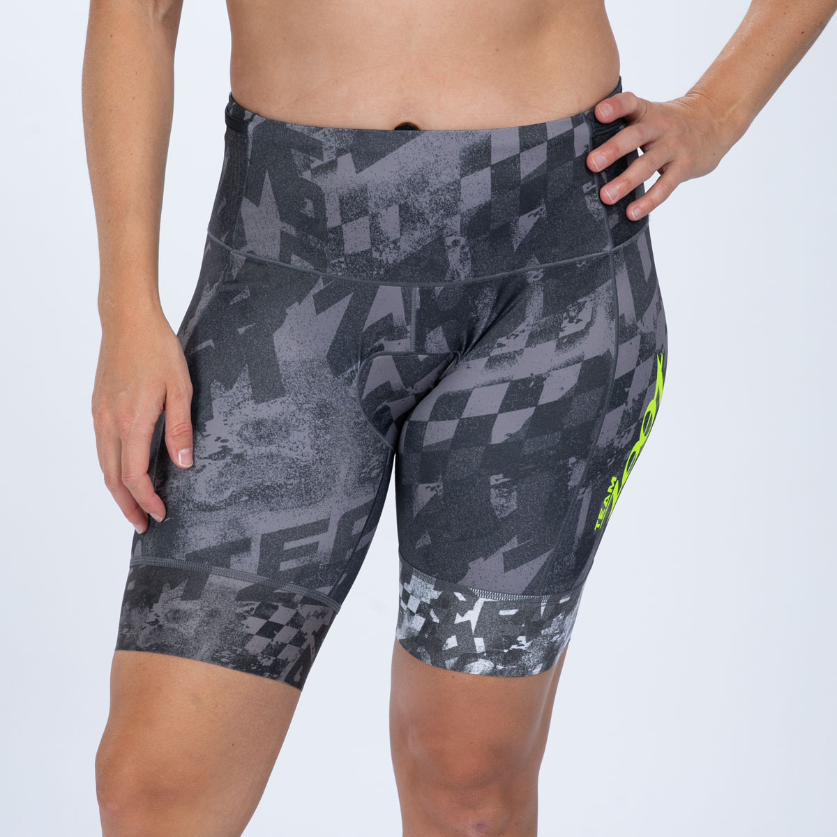 【Team Zoot 2026限定】WOMEN TRI 8 SHORT (TZ Afterglow)　トライアスロン セパレート 8インチ トライショーツ トライパンツ　ボトムス