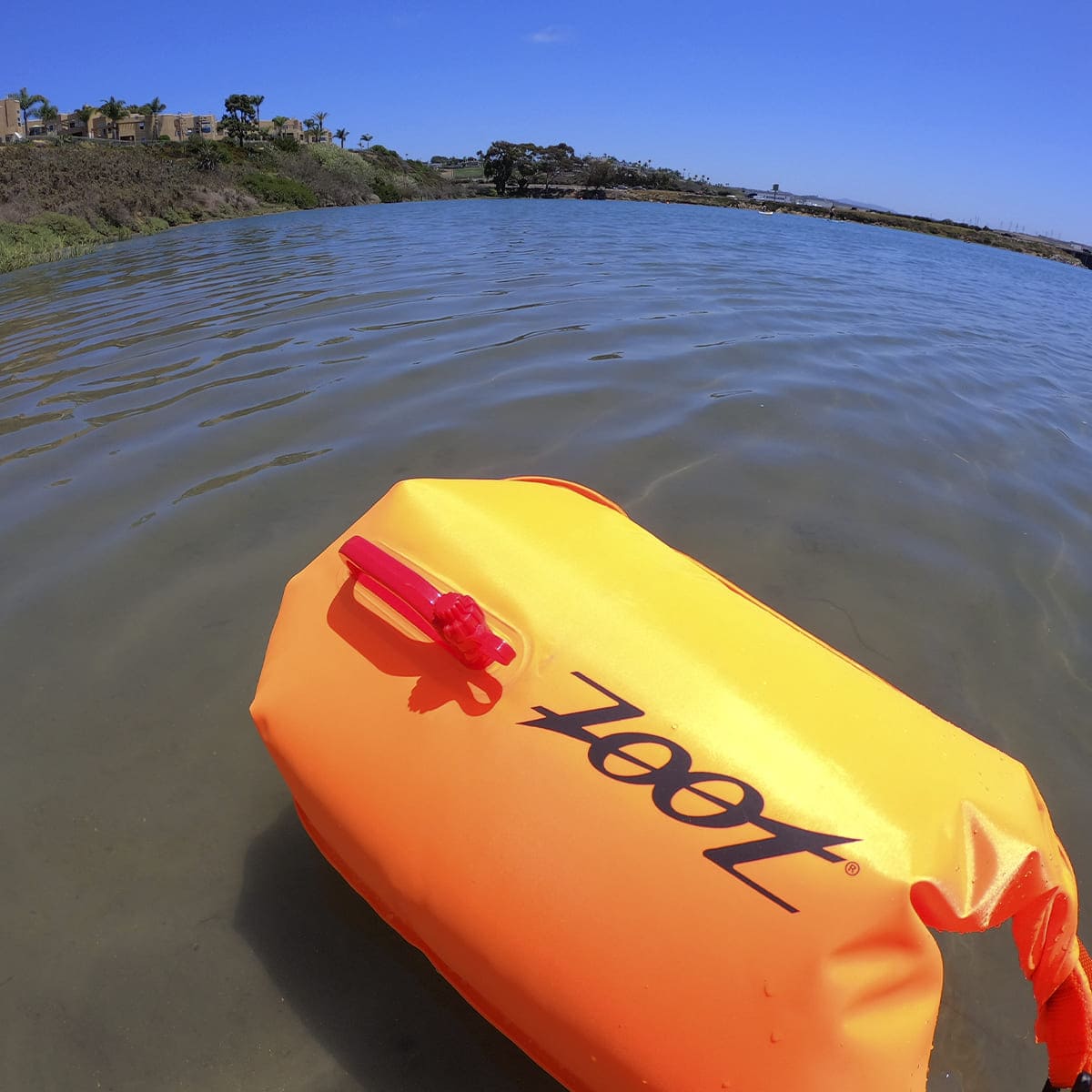 Zoot Ultra Swim Safety Buoy & Dry Bag ( Neon Pink) セーフティスイムブイ＆ドライバッグ 15L ネオンカラー 高視認性 防水収納