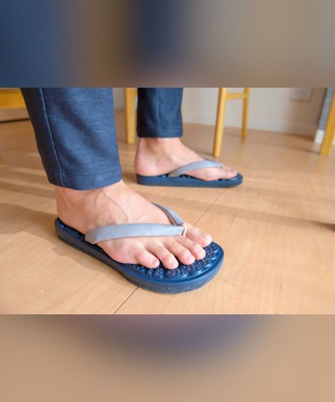 롼