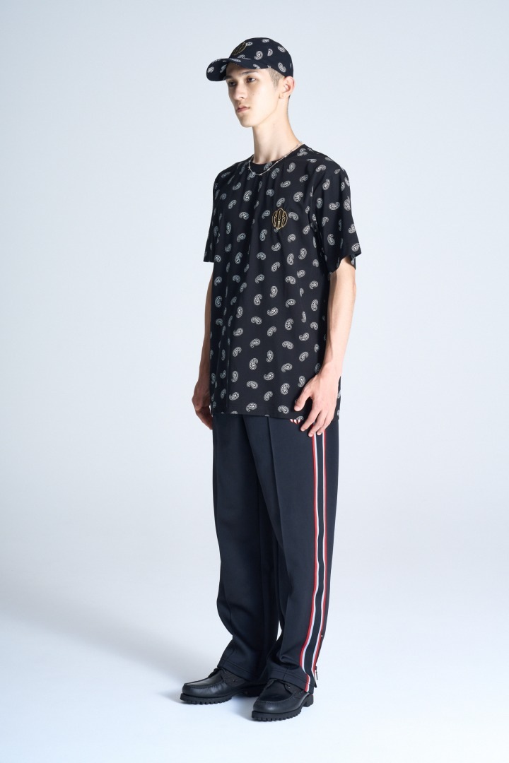 ペイズリーTシャツ