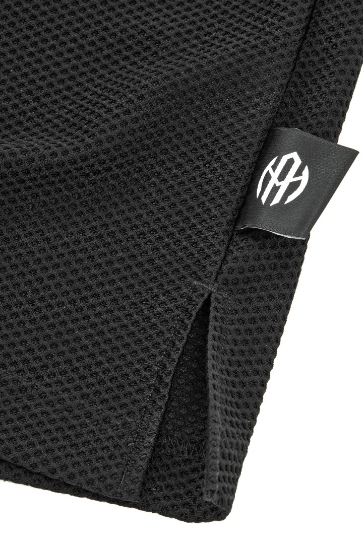 ワッフルメッシュモックネックロゴTシャツ