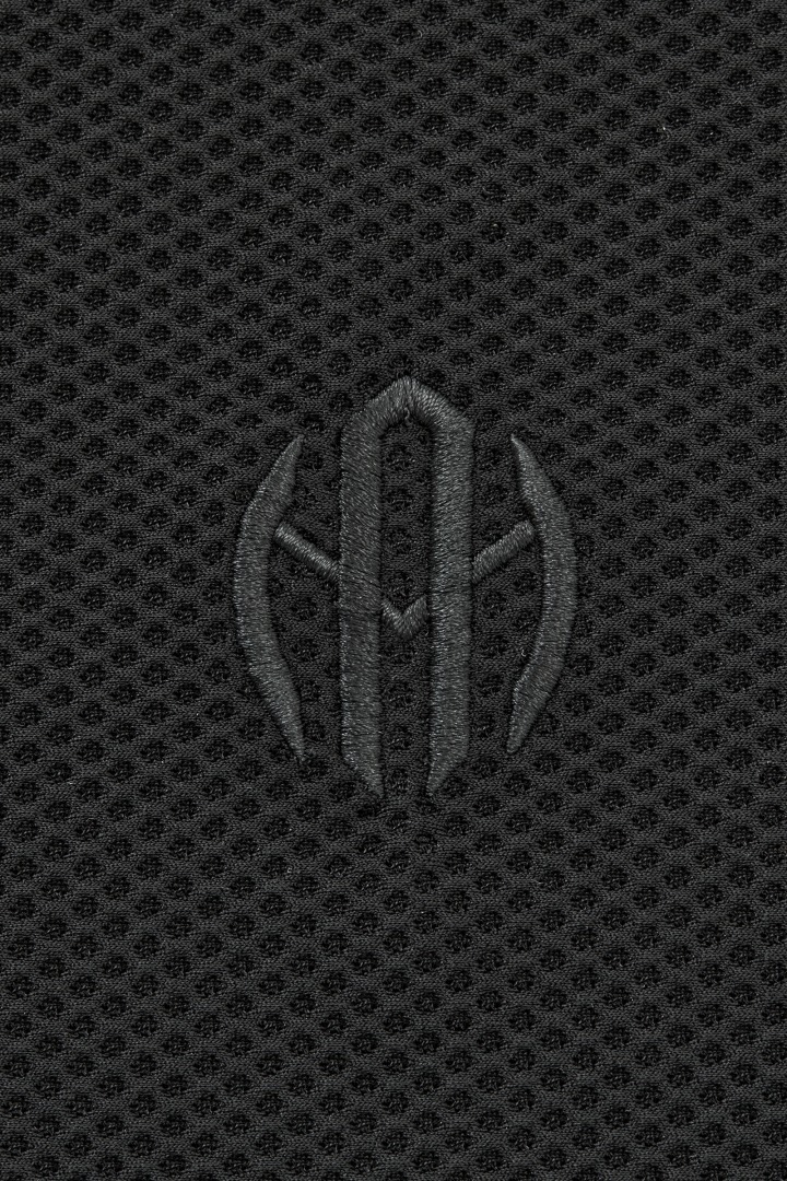 ワッフルメッシュモックネックロゴTシャツ