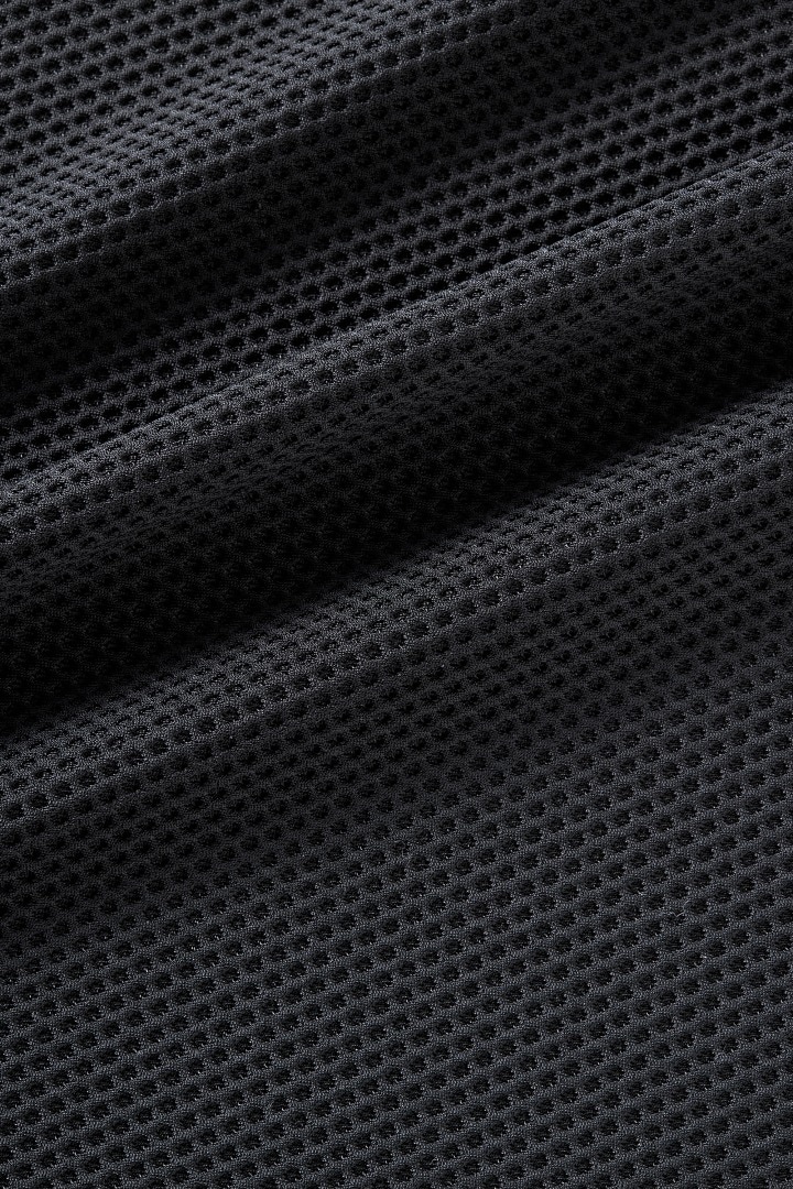 ワッフルメッシュモックネックTシャツ