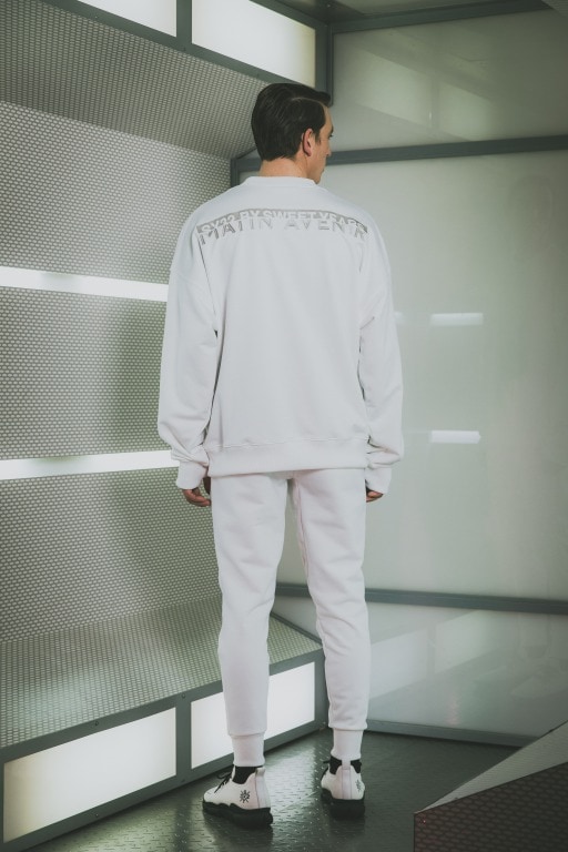 BIG SILHOUETTE PULLOVER ホワイト
