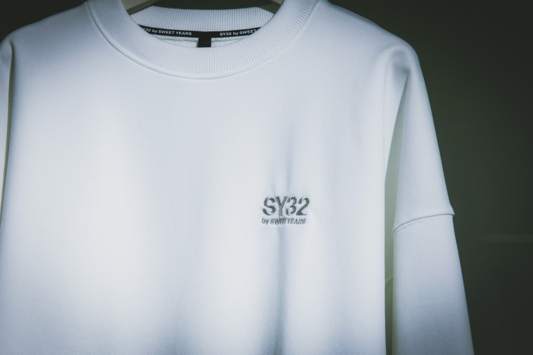 BIG SILHOUETTE PULLOVER ホワイト