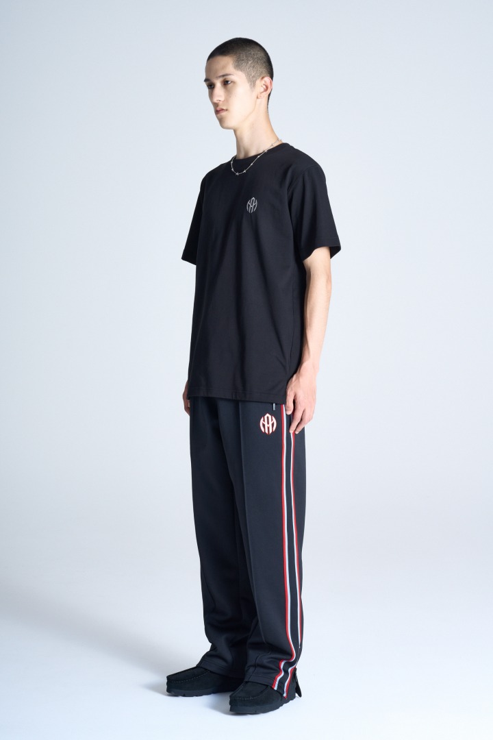 ワンポイントロゴ刺繍Tシャツ ブラックグレー