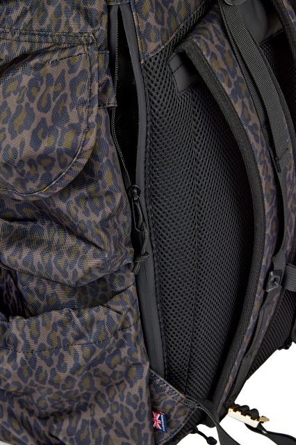 COBMASRER コラボバックパック レオパード柄