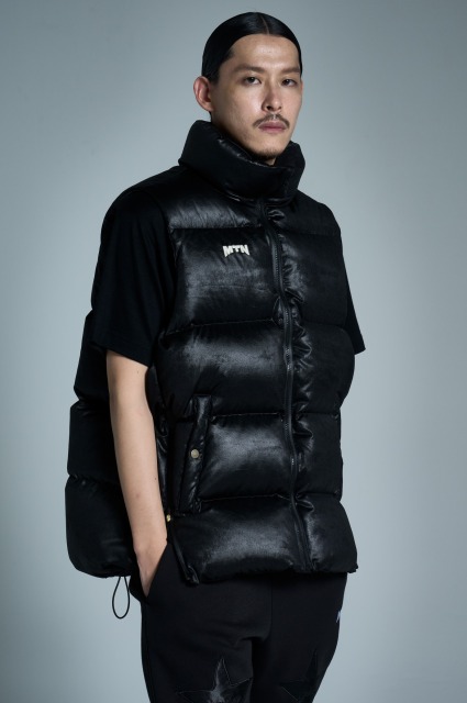 ボリュームダウンベスト