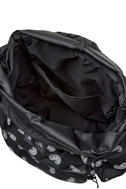 COBMASRER コラボバックパック ペイズリー柄