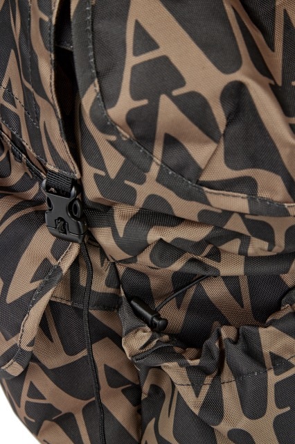 COBMASRER コラボバックパック 総柄