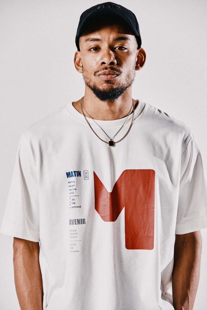 Mプリント Tシャツ ホワイト