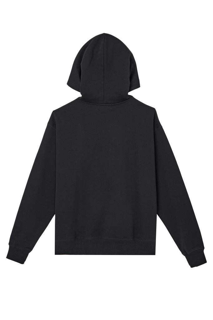 サガラ刺繍パーカー