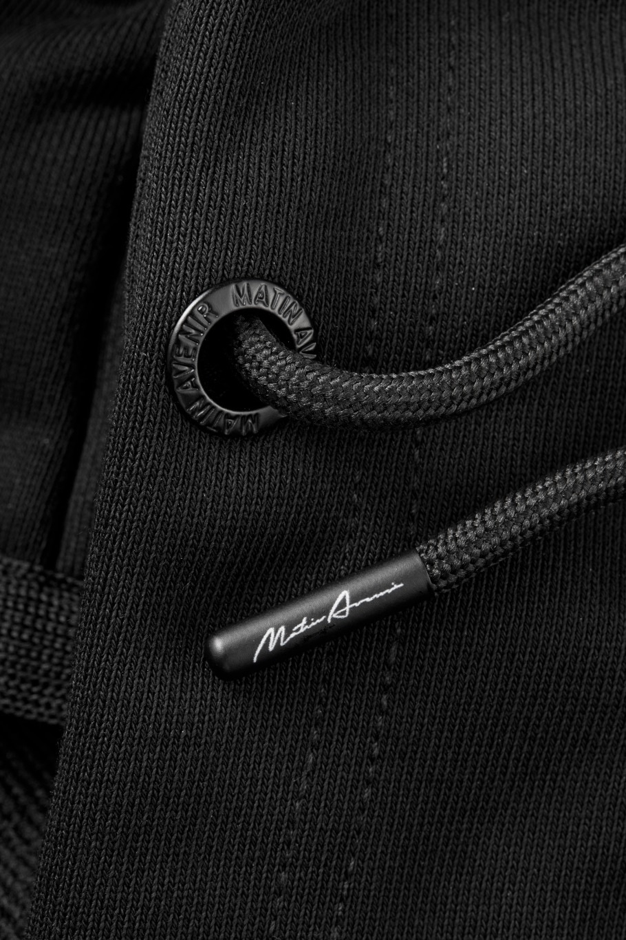 ワンポイントロゴジップパーカー