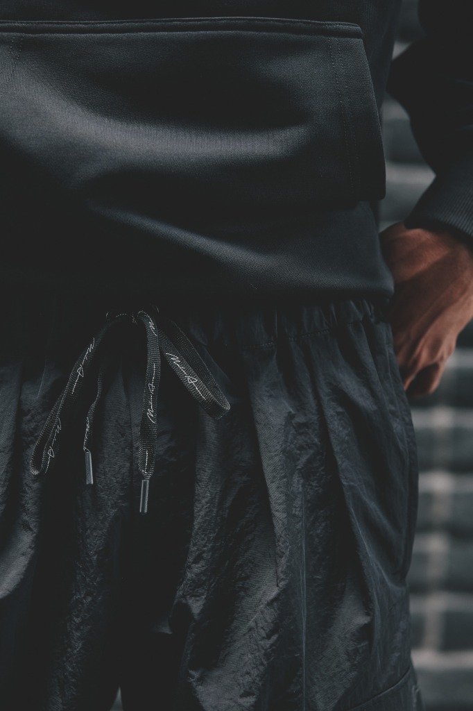 ナイロンジョガーパンツ