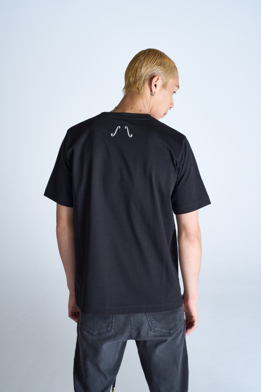 ワンポイントロゴ刺繍Tシャツ ブラックホワイト