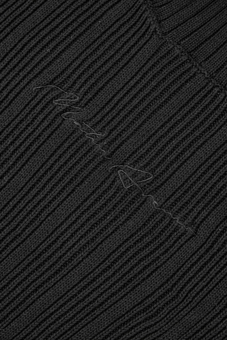 タートルネックニット