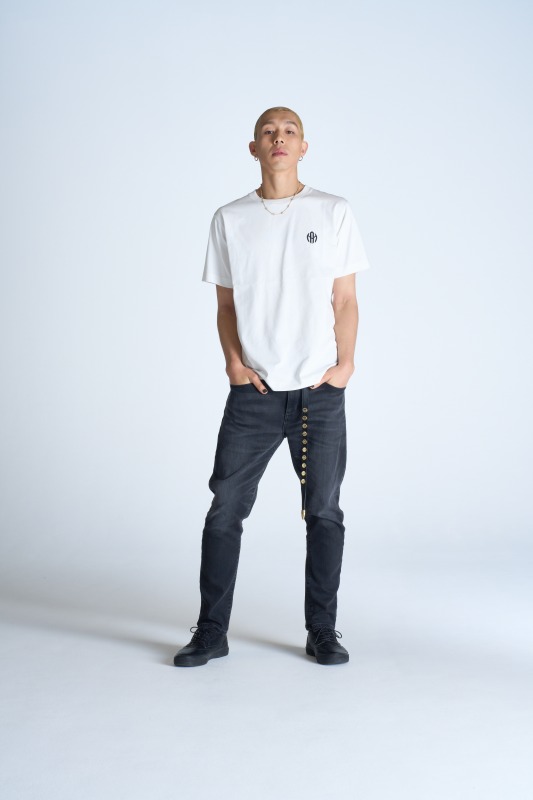 ワンポイントロゴ刺繍Tシャツ ホワイト