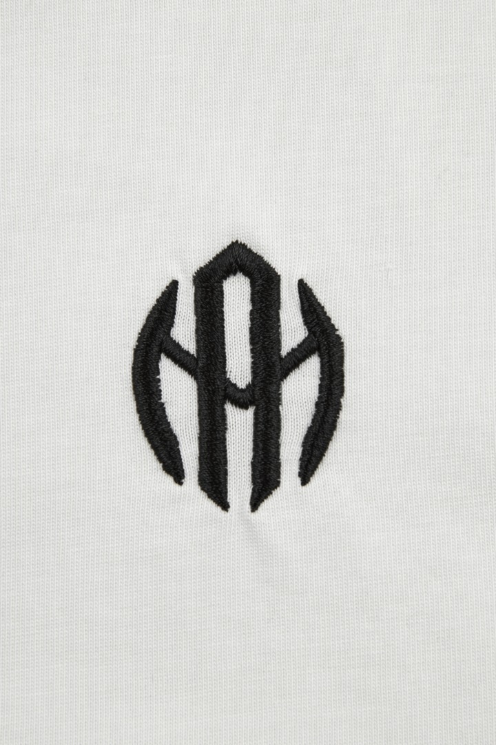 ワンポイントロゴ刺繍Tシャツ ホワイト