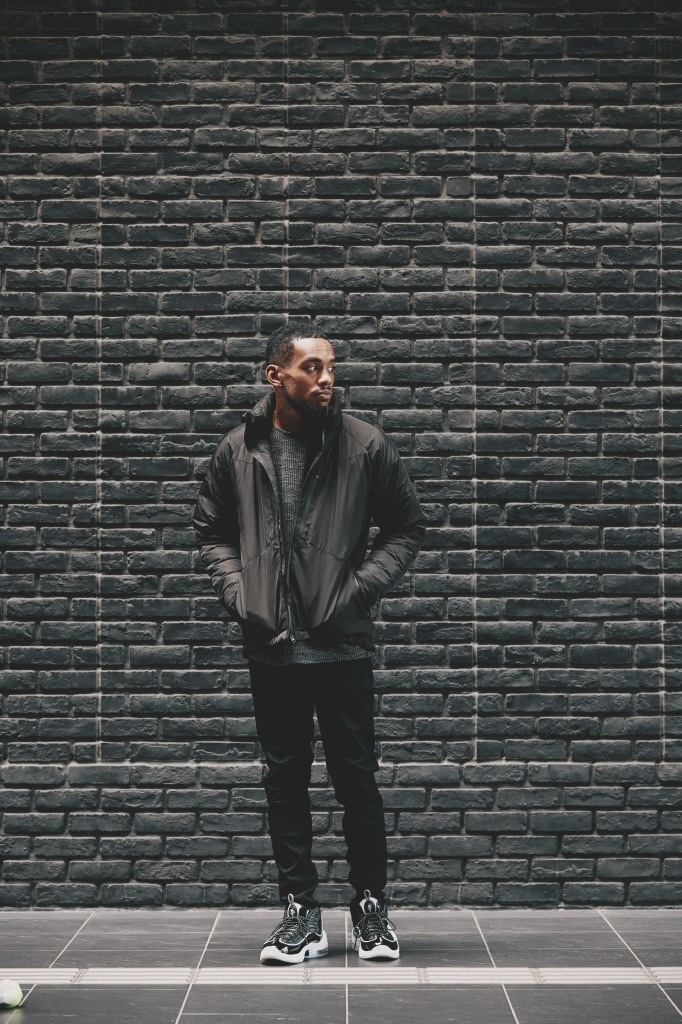 インフードダウンジャケット