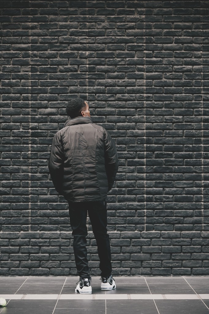 インフードダウンジャケット