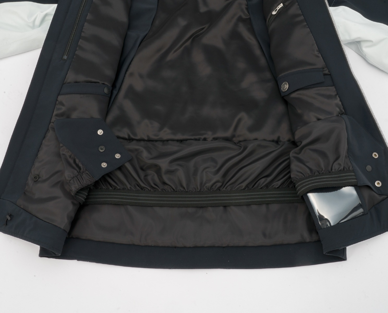 【予約販売】10月末頃のお届け　Shadow Teck Jacket / ZAM26OT08