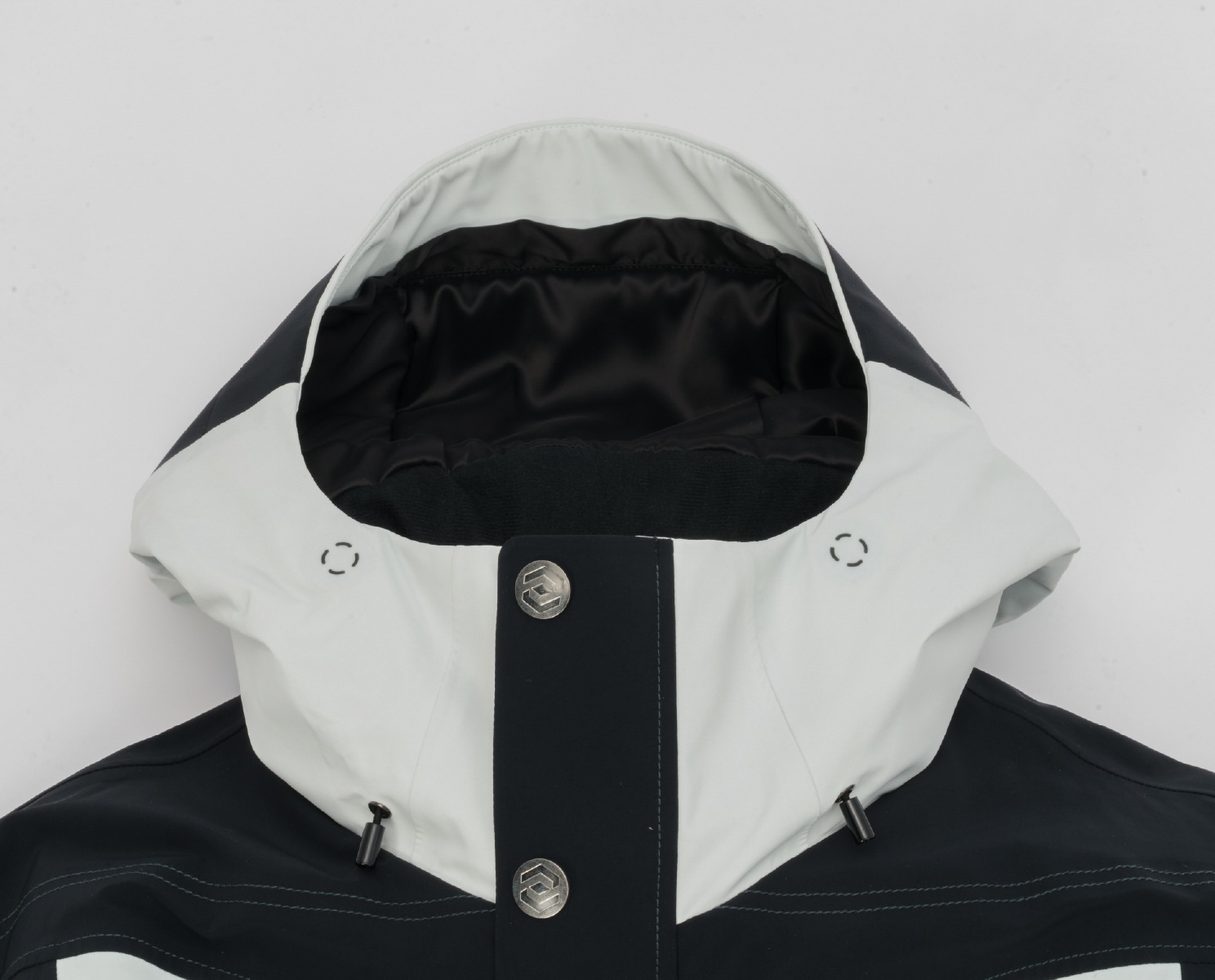 【予約販売】10月末頃のお届け　Shadow Teck Jacket / ZAM26OT08