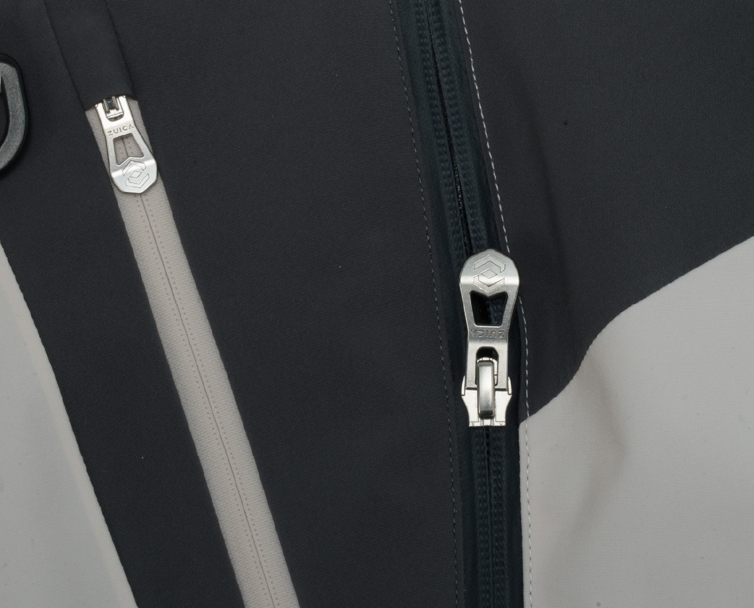 【予約販売】12月中旬頃のお届け CubeLine Bib Pants / ZAM26OB11