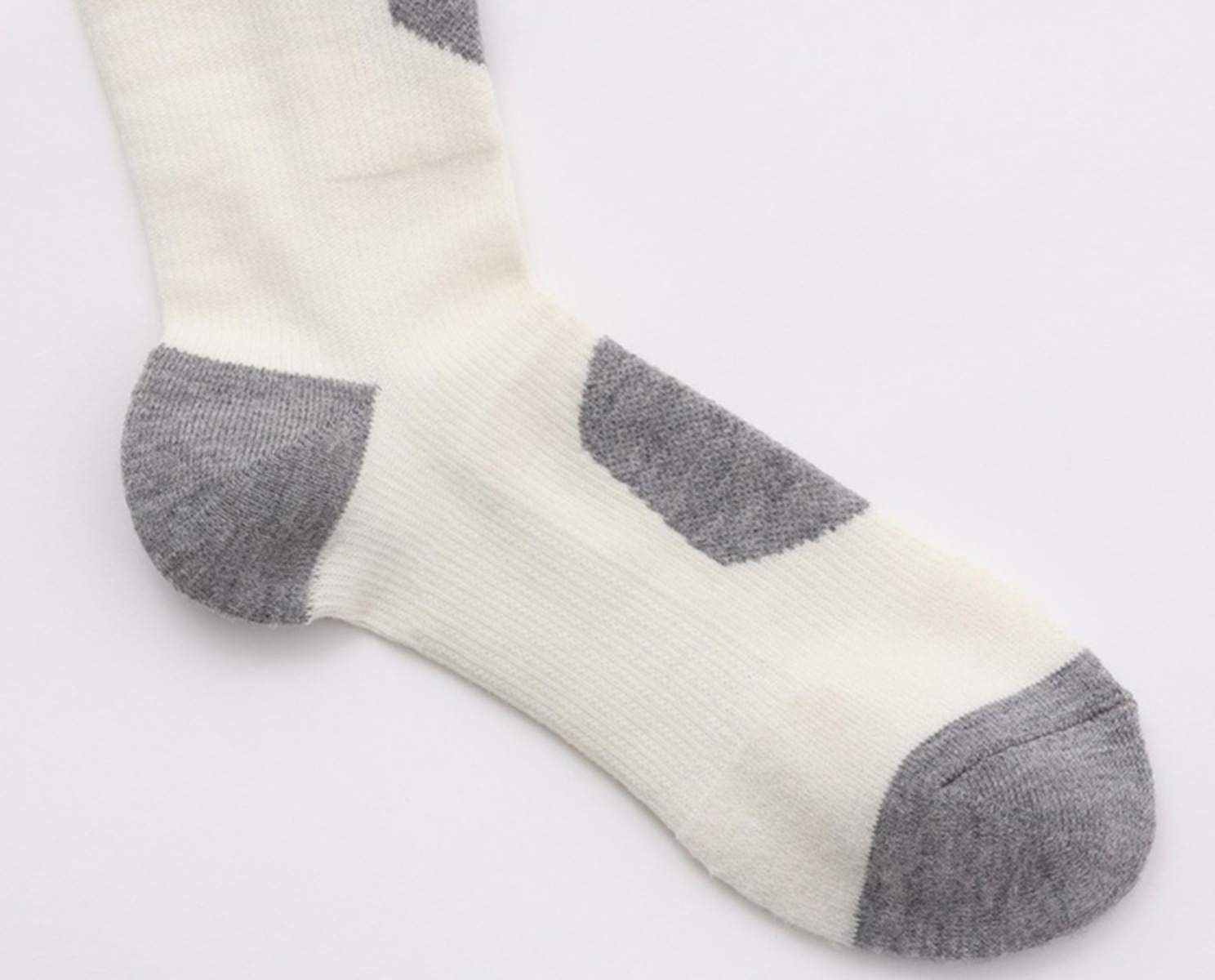 【26-28㎝グレー登場】Powder Feel Socks / ZAM21SO01