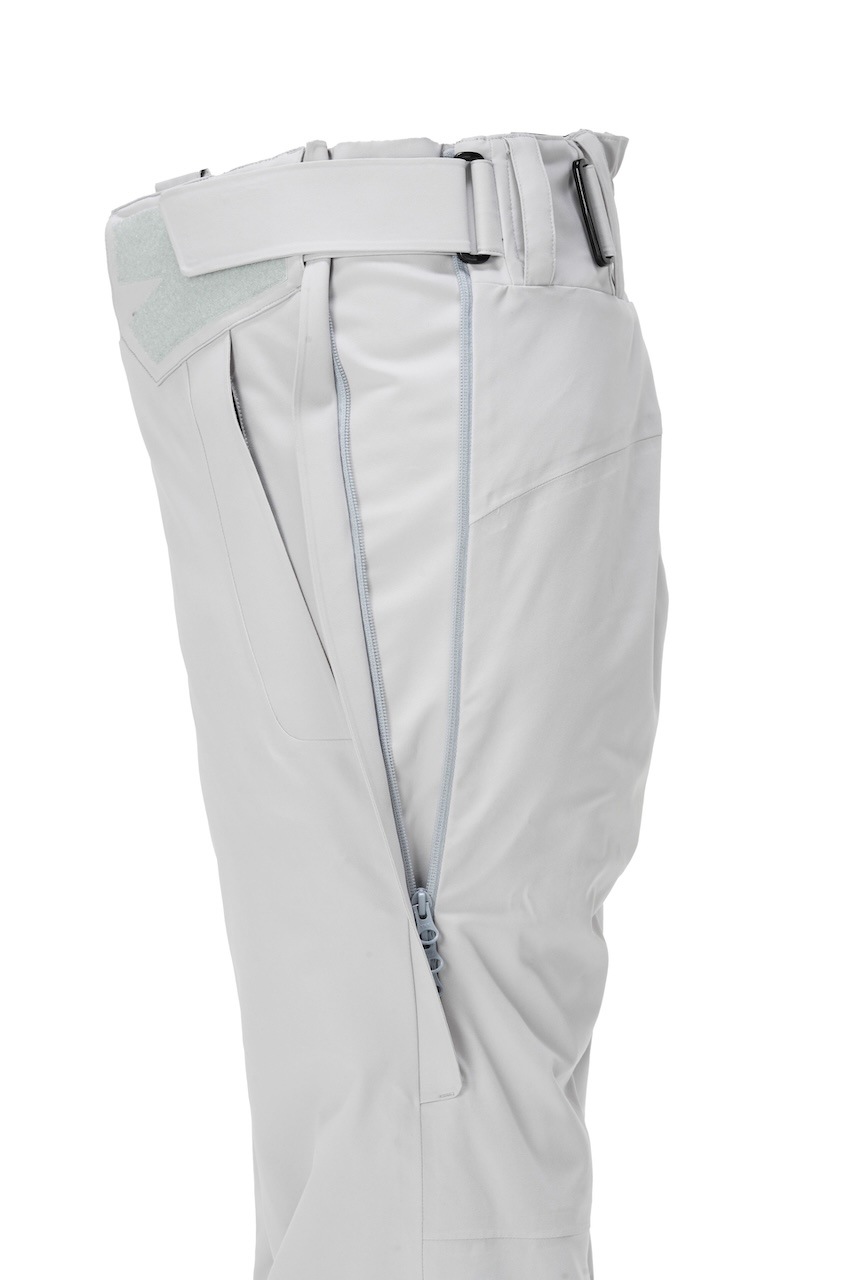 Curvy Move Pants / ZAM25OB10｜ZUICA オンラインショップ