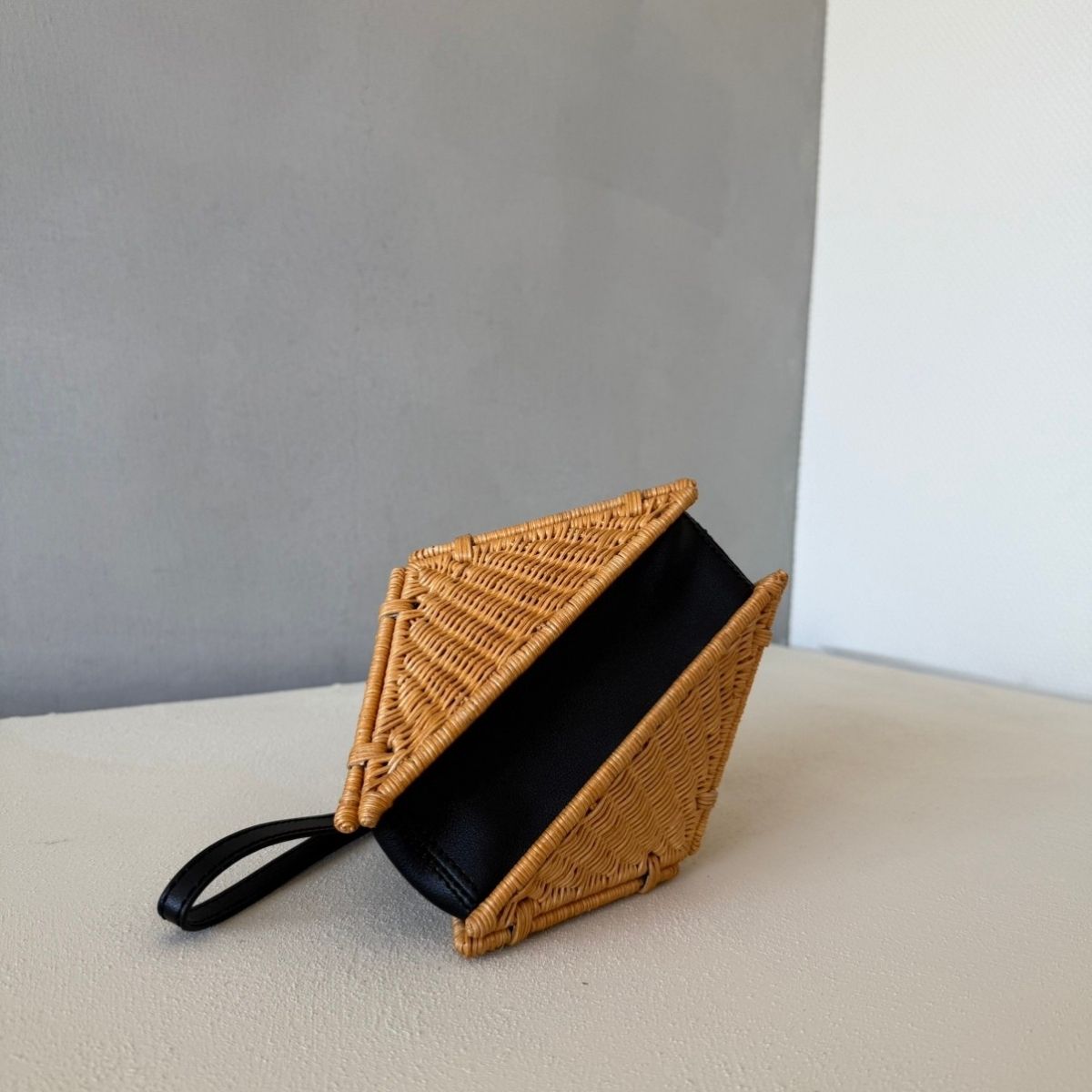 toca(oddsオッズ) SANKAKU WK BAG | zuiun onlineshop