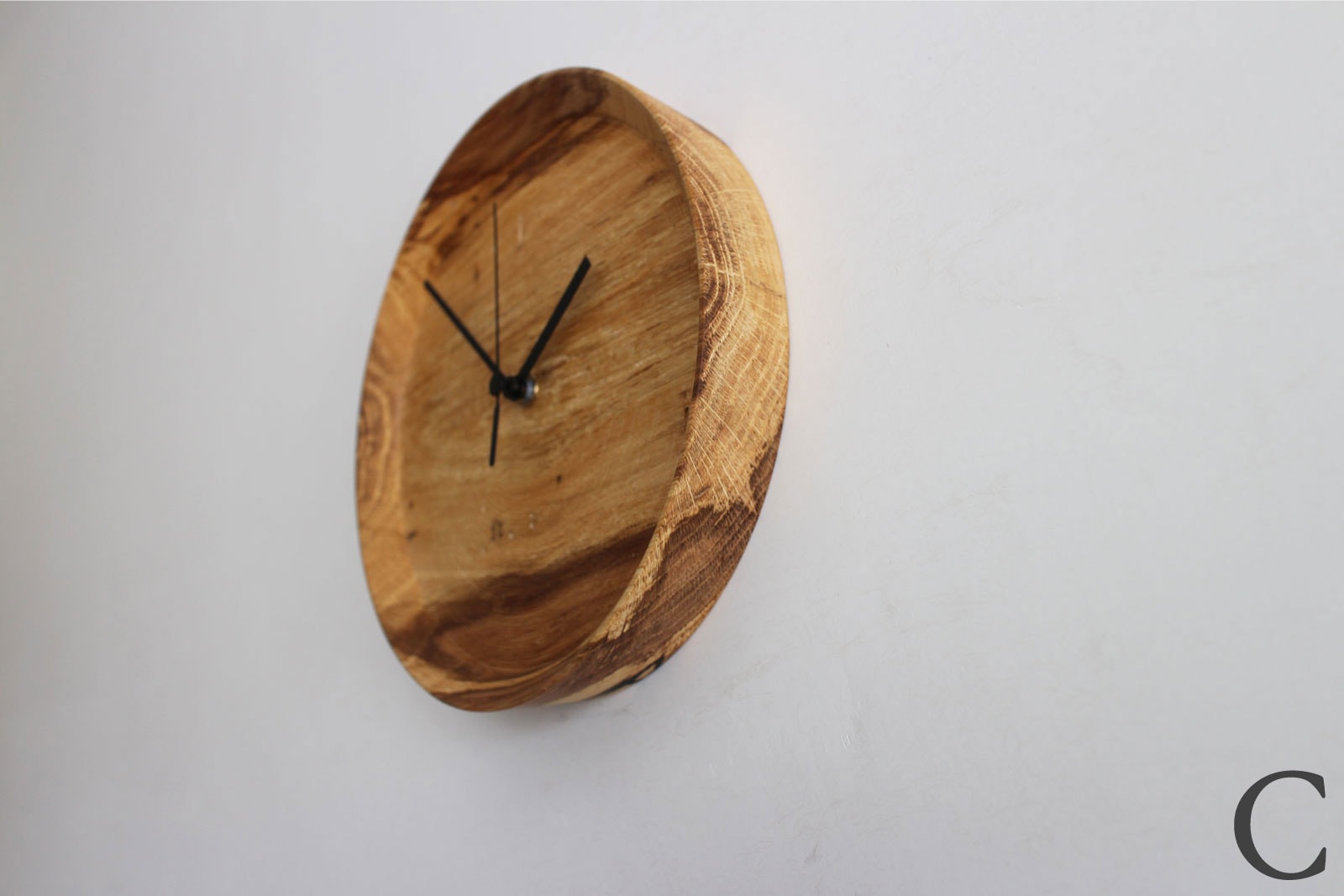 RetRe 虫喰いの壁掛け時計 丸 | zuiun onlineshop