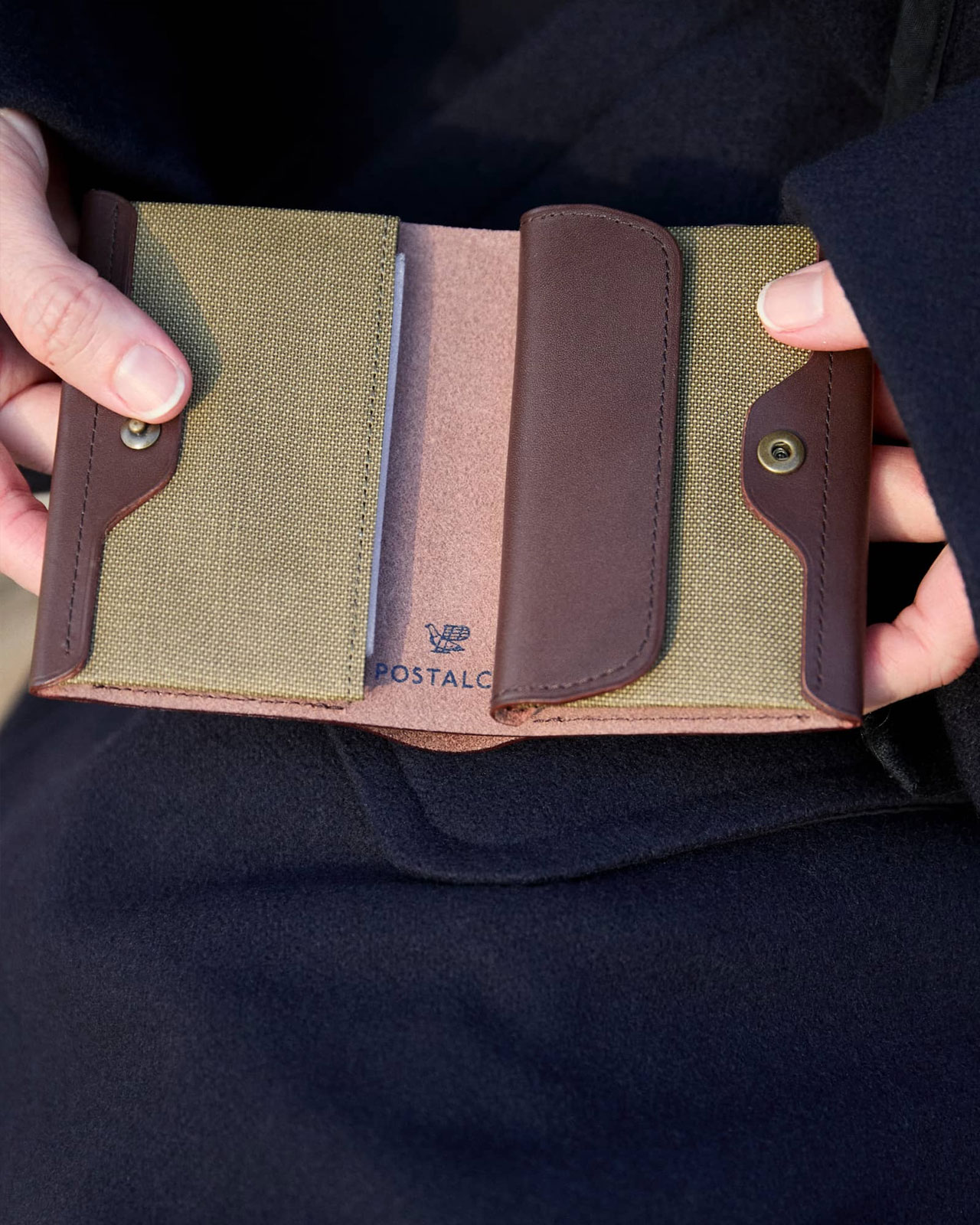 POSTALCO カード&コインウォレット Olive Green袋付き POSTALCO Card & Coin Wallet Olive Green | zuiun onlineshop