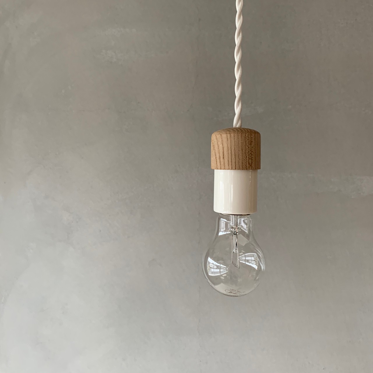 Elm Mini ｜ 楡×白磁ソケット | zuiun onlineshop